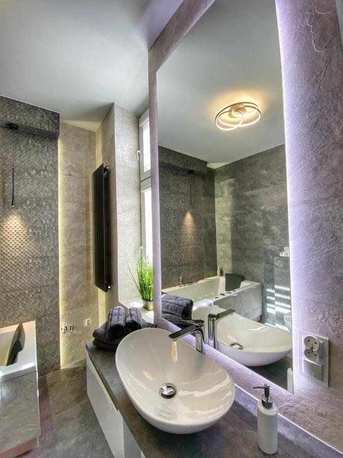 Apartament Bialy Z Jacuzzi Krakow Exterior photo