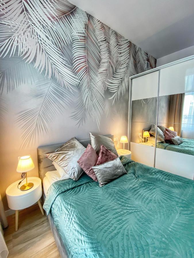 Apartament Bialy Z Jacuzzi Krakow Exterior photo