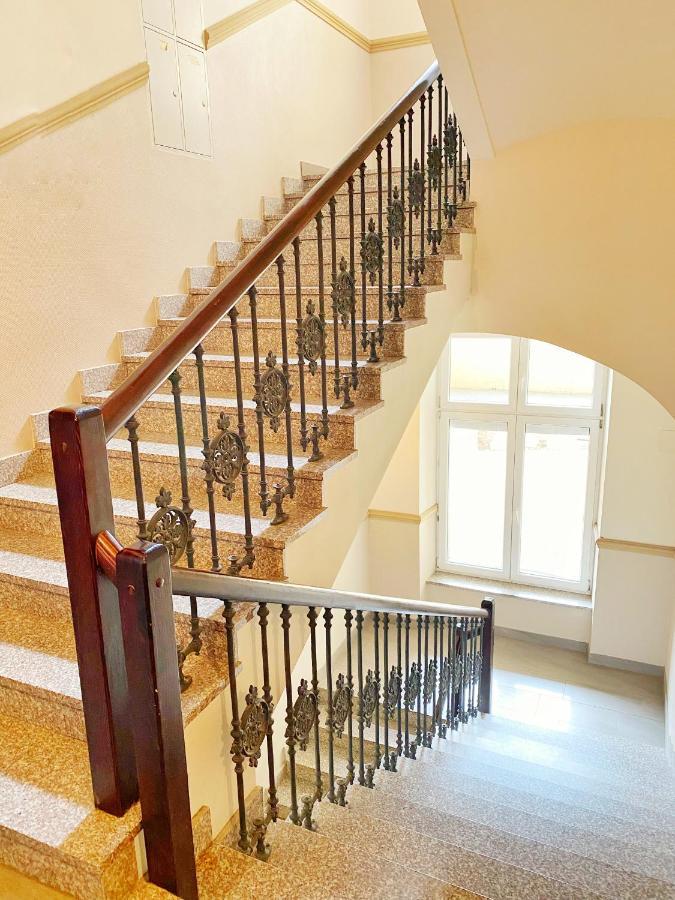 Apartament Bialy Z Jacuzzi Krakow Exterior photo